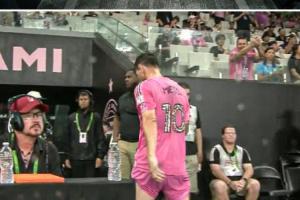 距世界杯17天！TA：梅西因傷退場！他主動要求換人+直接回更衣室