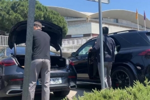 西媒：德科和博揚已離開諾坎普辦公區，戈登簽約并無破裂風險