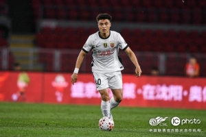 上海海港隊2比3負于遼寧鐵人楠波灣隊