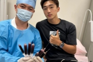 深圳新鵬城球員玄智健曬治療照：從大腿抽了八管積液