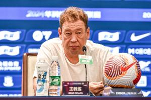 斯盧茨基：與蓉城的比賽成為分水嶺，球隊身陷困境但氛圍仍非常好