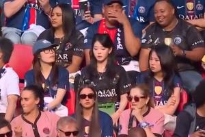 贏家！李剛?cè)诗@第二座歐冠成韓國第一人，“財閥女友”現(xiàn)場觀戰(zhàn)