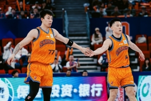 體壇周報：總決賽33分慘案背后，是國內(nèi)球員發(fā)揮云泥之別