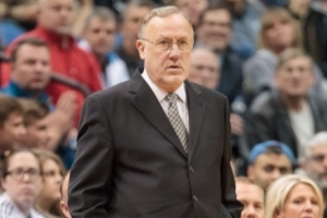 蕭華：阿德爾曼是NBA史上最受尊敬的教練之一 也是杰出的戰術大師